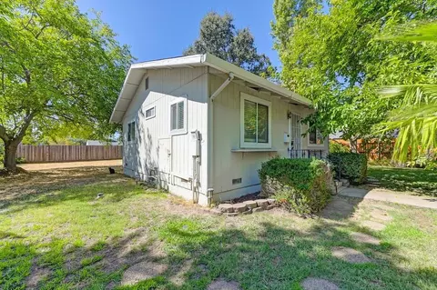 Exterior - 3641 Walnut Ave, Carmichael, CA 95608 photo 18 of 22