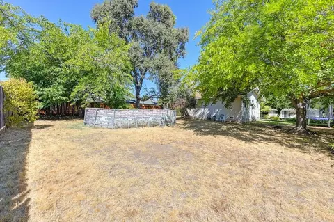 Exterior - 3641 Walnut Ave, Carmichael, CA 95608 photo 20 of 22