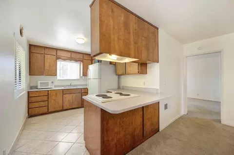 Kitchen - 3641 Walnut Ave, Carmichael, CA 95608 photo 6 of 8