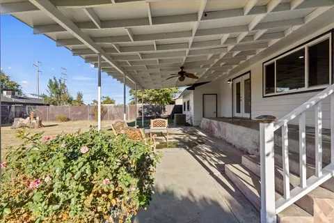 1983 17th St, Olivehurst, CA 95961 photo 25