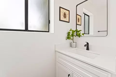 Bath - 3620 Longview Rd, Antioch, CA 94509 photo 5 of 7
