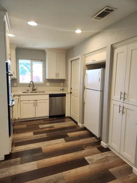 429 Belfast Ave, Modesto, CA 95354 photo 8
