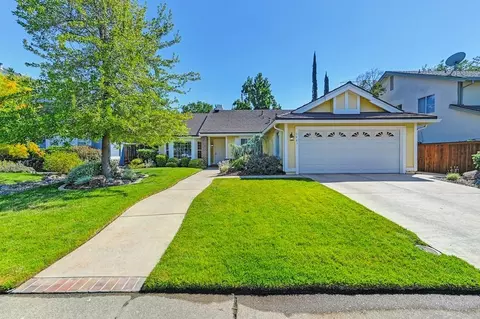 1483 Deerfield Cir, Roseville, CA 95747