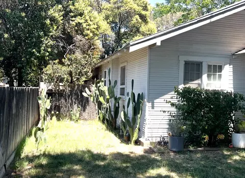 1035 W 18th St, Merced, CA 95340 photo 3