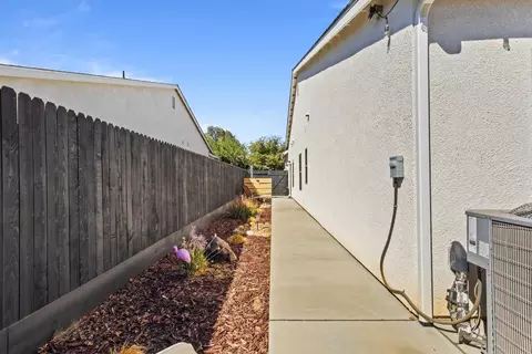 3760 Magellan, Merced, CA 95340 photo 41
