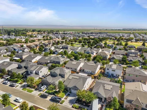 3760 Magellan, Merced, CA 95340 photo 47