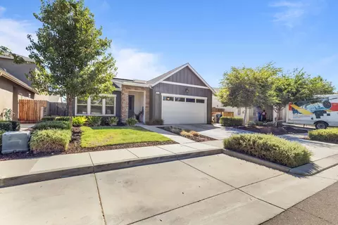 3760 Magellan, Merced, CA 95340 photo 3