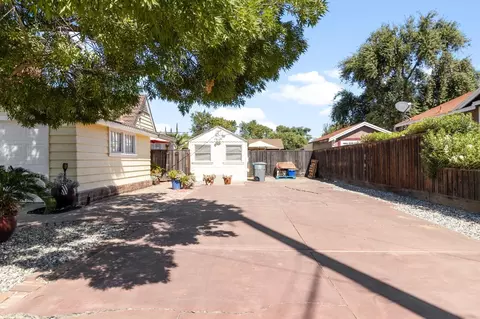 Exterior - 490 West Ave, Gustine, CA 95322 photo 11 of 12