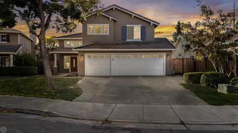 1352 Whittingham Dr, Tracy, CA 95377 photo 2