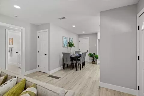 Entry Way - 4960 Heatherdale Ln, Carmichael, CA 95608 photo 2 of 2