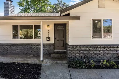 Exterior - 4960 Heatherdale Ln, Carmichael, CA 95608 photo 3 of 5