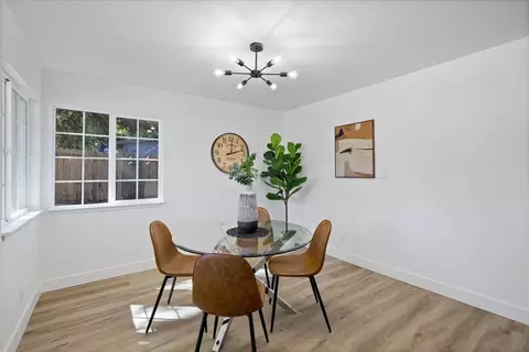 Dining - 2526 Gunn Rd, Carmichael, CA 95608 photo 3 of 4