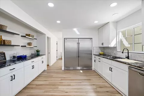 Kitchen - 2526 Gunn Rd, Carmichael, CA 95608 photo 1 of 4