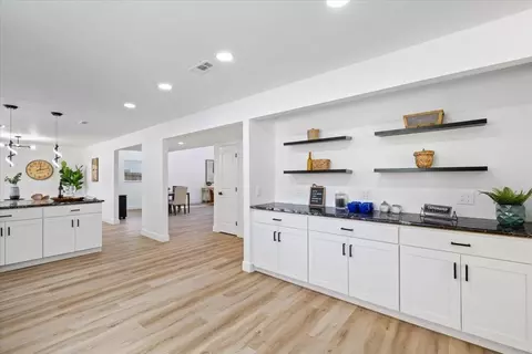 Entry Way - 2526 Gunn Rd, Carmichael, CA 95608 photo 2 of 6
