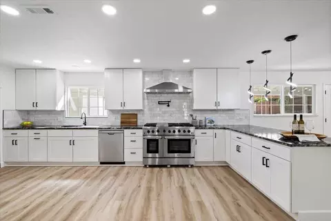 Kitchen - 2526 Gunn Rd, Carmichael, CA 95608 photo 2 of 4