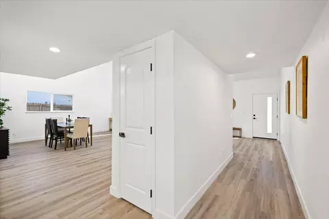 Entry Way - 2526 Gunn Rd, Carmichael, CA 95608 photo 3 of 6