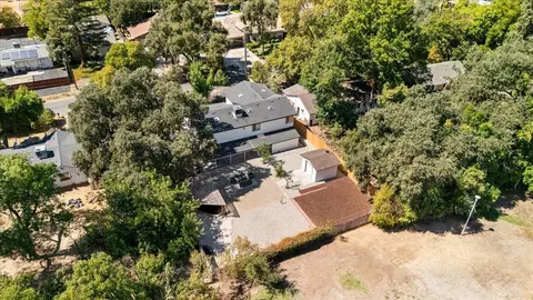 View/Area - 2526 Gunn Rd, Carmichael, CA 95608 photo 3 of 7