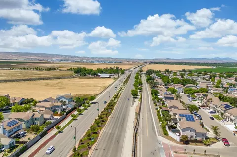 View/Area - 2934 Lyon Ct, Tracy, CA 95377 photo 6 of 10