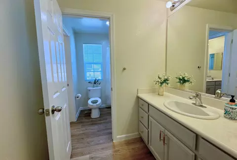 Bath - 2934 Lyon Ct, Tracy, CA 95377 photo 6 of 7
