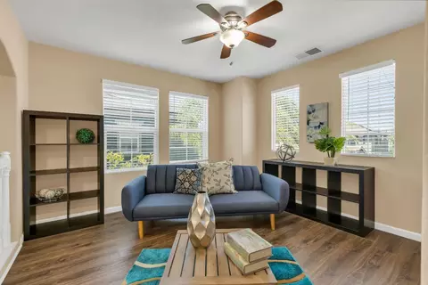 Living - 2934 Lyon Ct, Tracy, CA 95377 photo 2 of 4