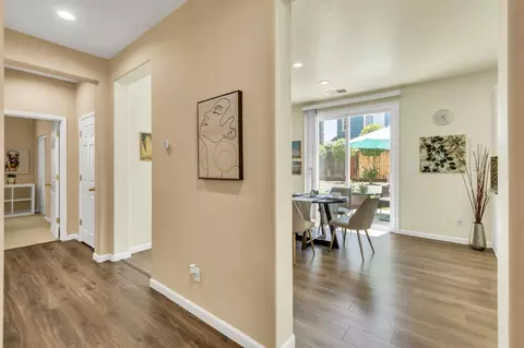 Entry Way - 2934 Lyon Ct, Tracy, CA 95377 photo 6 of 16