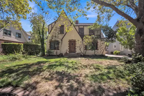 3720 Mckinley Blvd, Sacramento, CA 95816