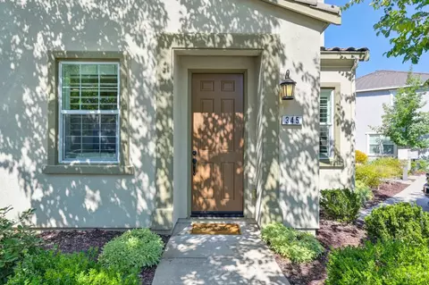 345 Colner Cir, Folsom, CA 95630 photo 4