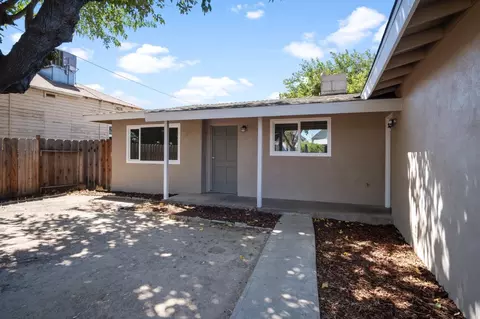 640 W 11th St, Merced, CA 95341 photo 4