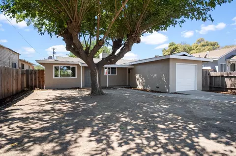 640 W 11th St, Merced, CA 95341 photo 3