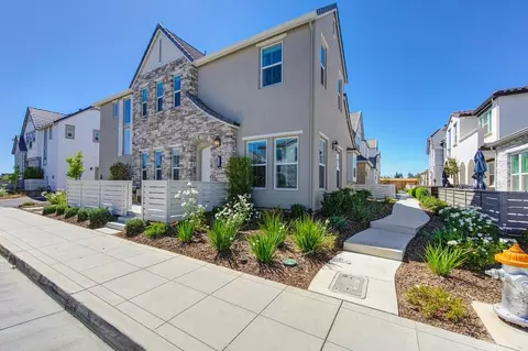 3298 Ronald Reagan Way, Sacramento, CA 95818