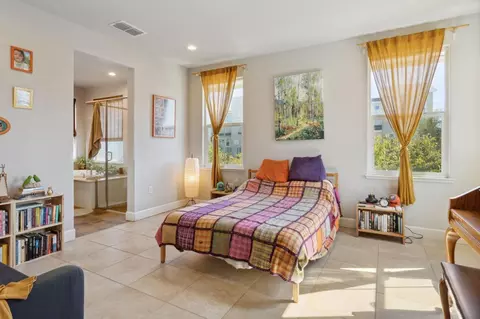 Bedroom - 1704 Vine St, Davis, CA 95616 photo 1 of 4
