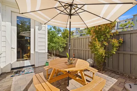 Exterior - 1704 Vine St, Davis, CA 95616 photo 6 of 6