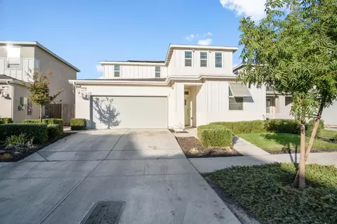 2471 Pineda Dr, Merced, CA 95340 photo 3
