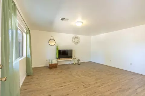 Living - 5463 8th St, Keyes, CA 95328 photo 1 of 4