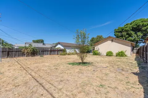 Exterior - 5463 8th St, Keyes, CA 95328 photo 7 of 10