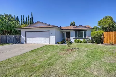31 Saint Marie Cir, Sacramento, CA 95823