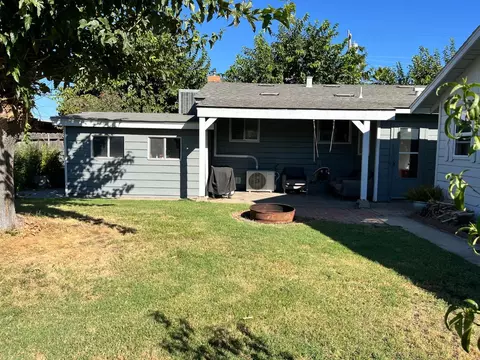 Exterior - 859 E St, Oakdale, CA 95361 photo 3 of 6