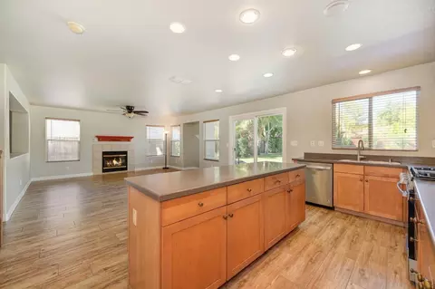 Living - 4538 Rosecliff Cir, Mather, CA 95655 photo 12 of 15