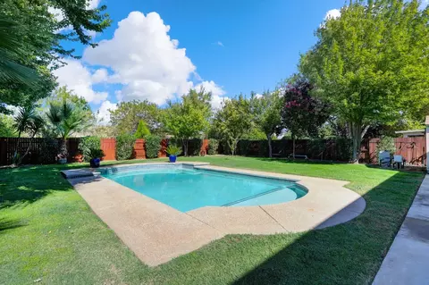 Exterior - 4538 Rosecliff Cir, Mather, CA 95655 photo 12 of 21