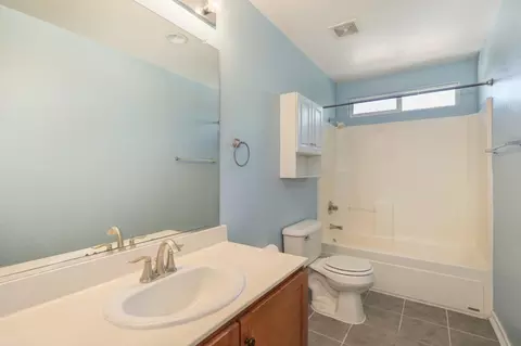 Bath - 4538 Rosecliff Cir, Mather, CA 95655 photo 2 of 2