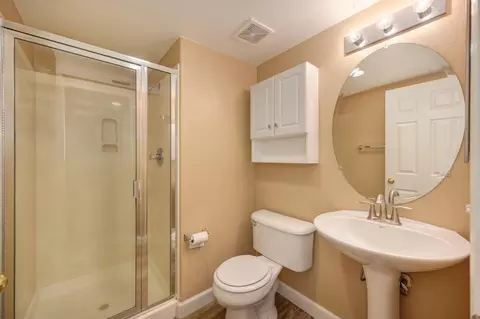 Bath - 4538 Rosecliff Cir, Mather, CA 95655 photo 1 of 2