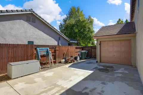 Exterior - 4538 Rosecliff Cir, Mather, CA 95655 photo 16 of 21