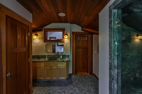 Bath - 307 Main, Winters, CA 95694 photo 9 of 10