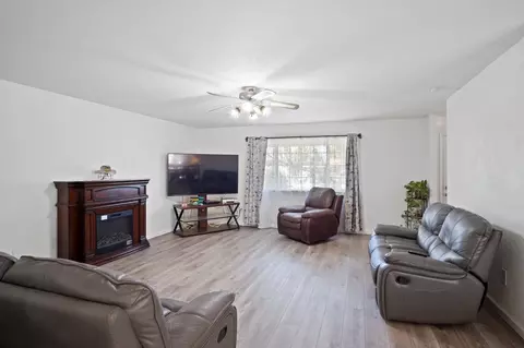5201 8th St, Keyes, CA 95328 photo 7