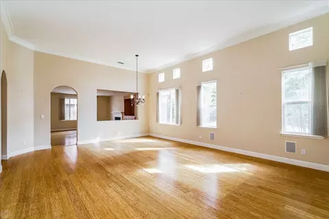 Living - 2817 Abingdon Ct, Modesto, CA 95355 photo 1 of 12