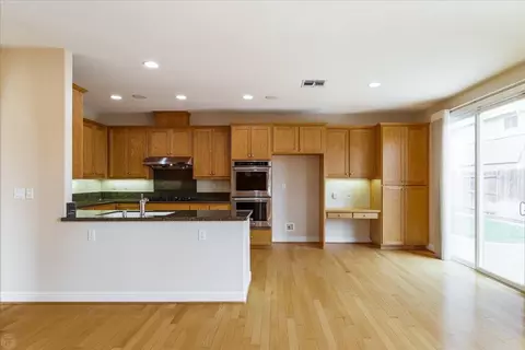 Living - 2817 Abingdon Ct, Modesto, CA 95355 photo 11 of 12