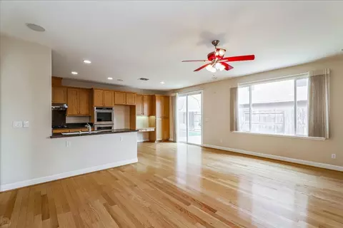 Living - 2817 Abingdon Ct, Modesto, CA 95355 photo 9 of 12