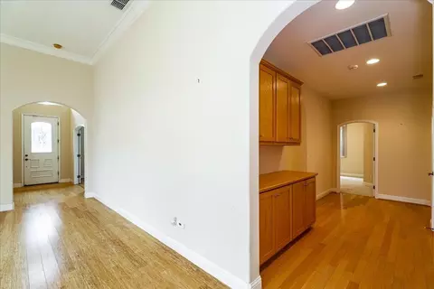 Entry Way - 2817 Abingdon Ct, Modesto, CA 95355 photo 5 of 6