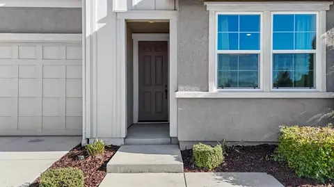 Exterior - 1106 Crescent Ave, Manteca, CA 95336 photo 5 of 17