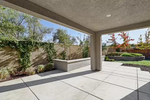 Exterior - 1106 Crescent Ave, Manteca, CA 95336 photo 6 of 17